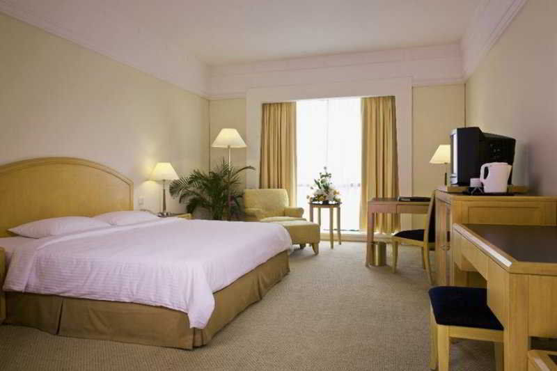 Royale Chulan Seremban Exterior foto A room at the hotel